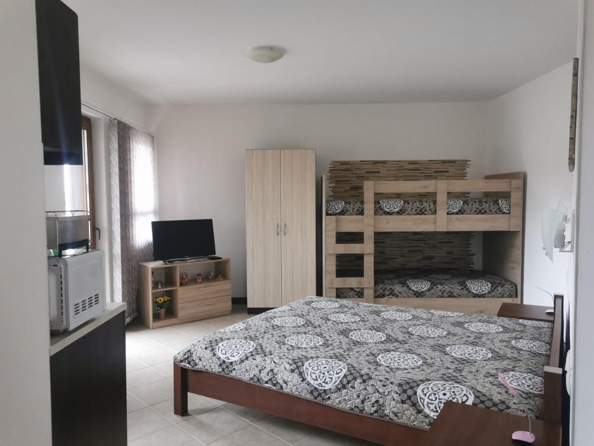 Pearl Apartments Sozopol Esterno foto