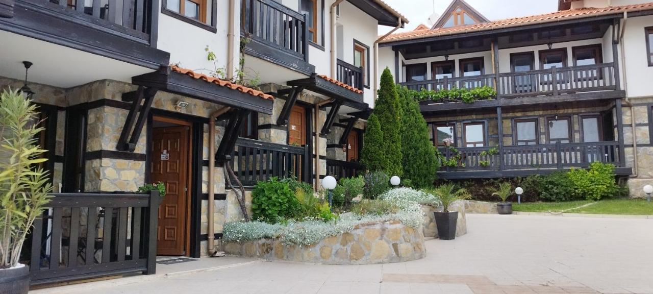 Pearl Apartments Sozopol Esterno foto