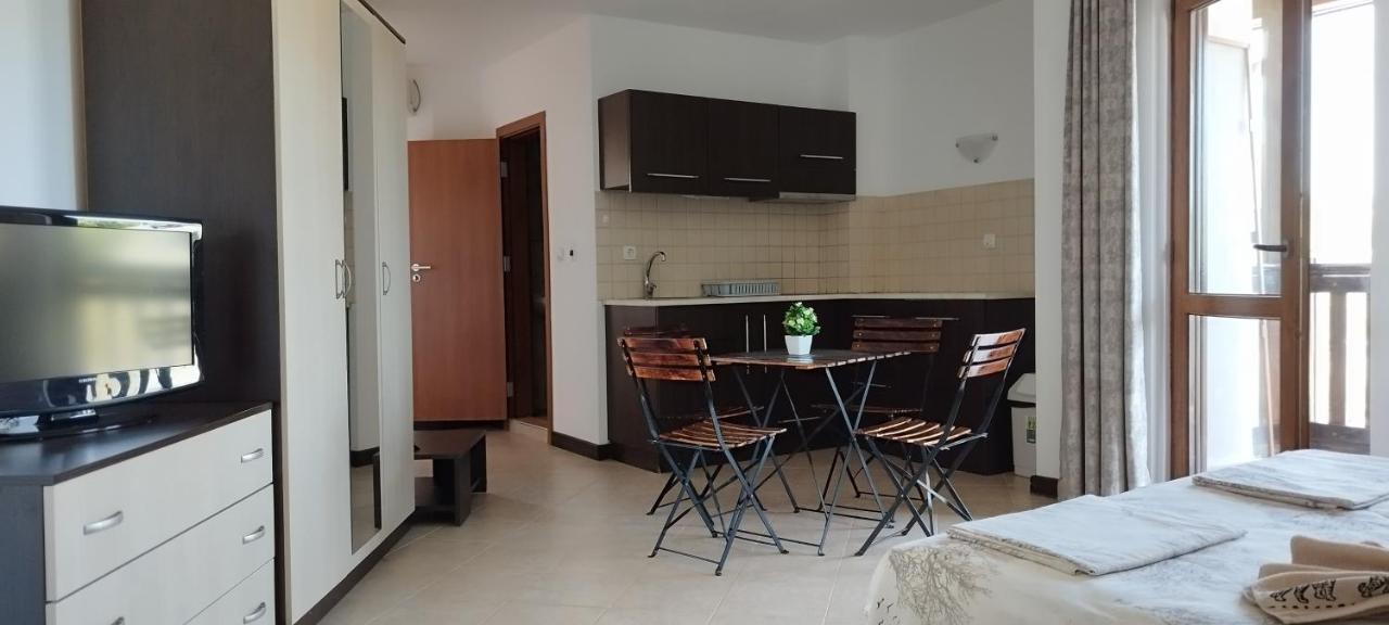Pearl Apartments Sozopol Esterno foto