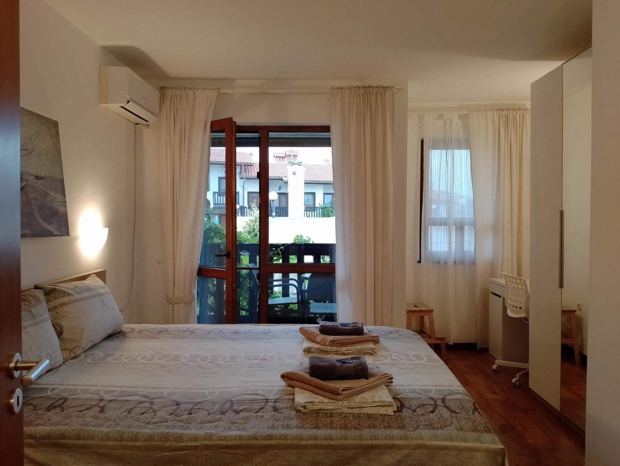 Pearl Apartments Sozopol Esterno foto